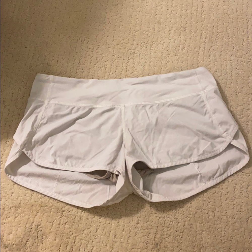 Lululemon 2.5’ speed up shorts